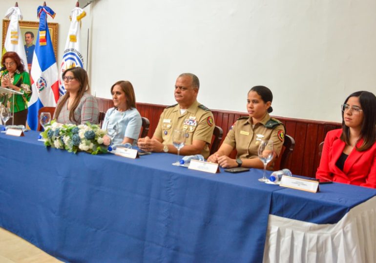 Ministerio de Defensa y ADEOFA realizan taller para padres de niños con autismo