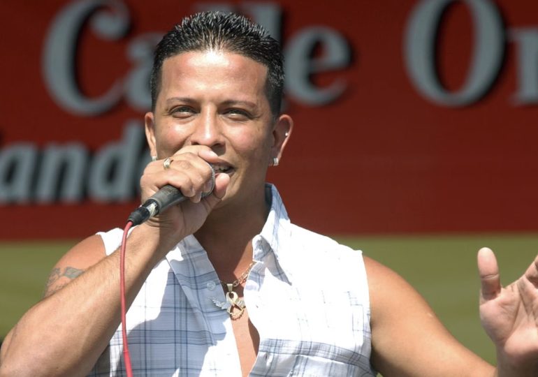 Fallece el bachatero Alex “El Bizcochito” en un aparente accidente automovilístico