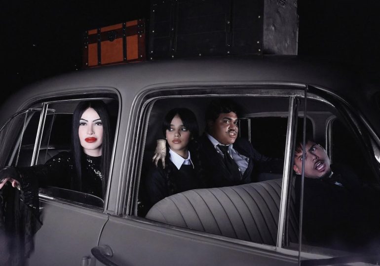 Alexandra MVP recrea a la familia Addams con toque dominicano para Halloween