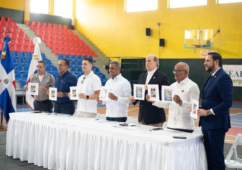 INPOSDOM inmortaliza en sellos postales a las glorias deportivas y musicales de San Carlos