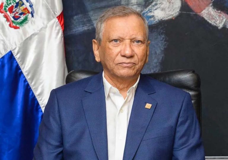 Leonardo Aguilera, entre funcionarios más honestos y transparentes, según estudio