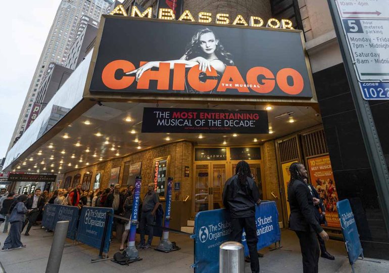 Músicos de Broadway advierten de huelga que apagará marquesinas de veintena de obras