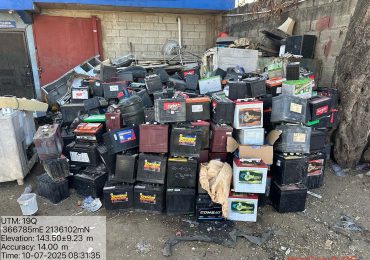 Medio Ambiente y SENPA realizan operativo de inspección y detienen operaciones de tienda de repuesto por violar Ley 64-00