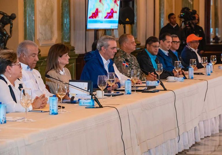 Video | Presidente Abinader mantiene suspensiones de laborales y de docencia este jueves para el Gran Santo Domingo y provincias en alerta roja