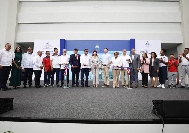 Video | Raquel Peña y ministro Bonilla entregan Pabellón de Halterofilia Dr. José Joaquín Puello en el Parque del Este