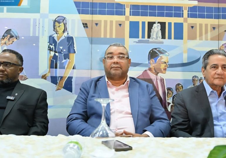 Escuela de Filosofía de la UASD realiza Lectio Brevis sobre identidad, nación política y soberanía