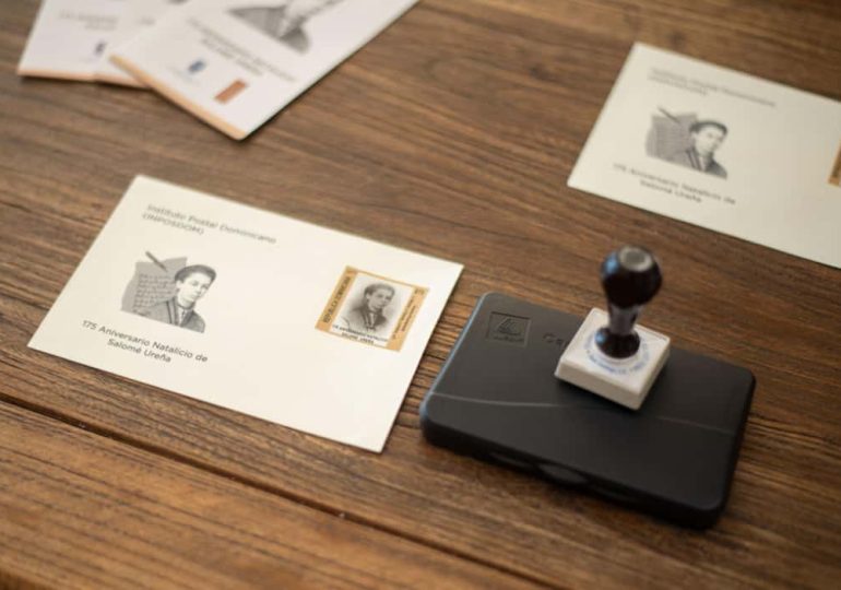 INPOSDOM y Alcaldía del Distrito Nacional rinden homenaje histórico a Salomé Ureña con emisión postal conmemorativa