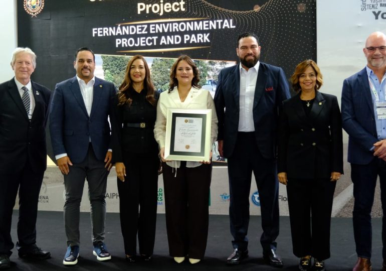 Alcaldía del Distrito Nacional recibe premio de la Asociación Mundial de Parques Urbanos (World Urban Parks)