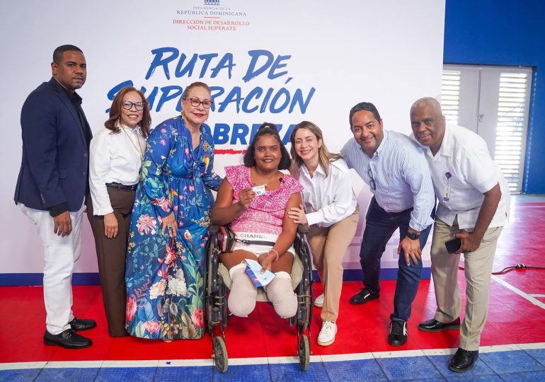 CONADIS se suma a las acciones sociales de Supérate y PROPEEP en Santiago y San Cristóbal