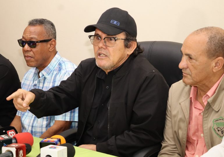 ANPA pospone paro de labores en el sector agropecuario tras intervención del expresidente Hipólito Mejía como mediador