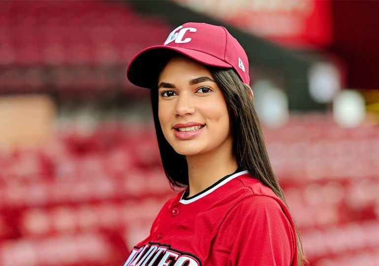 Gigantes del Cibao presentan a la señorita Yerileidy Reyes como su madrina