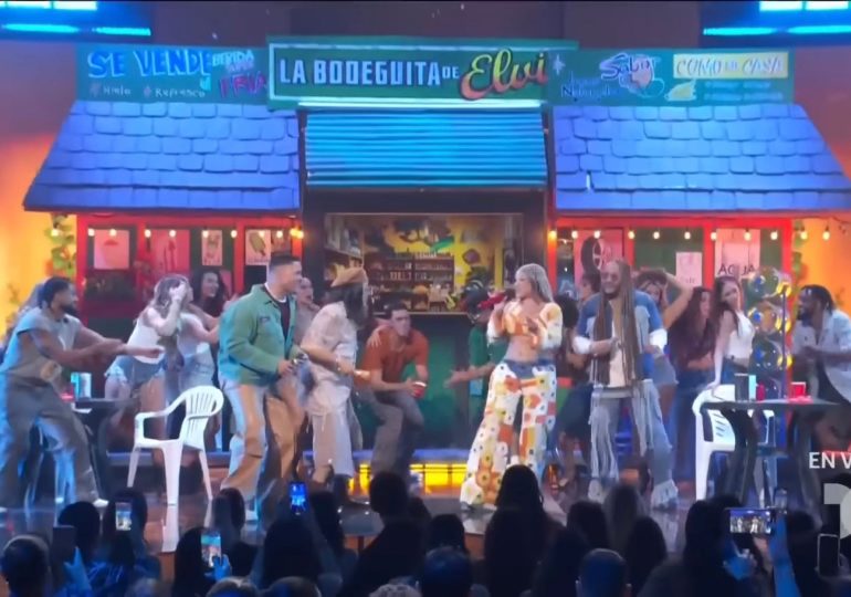 Video: Elvis Crespo, Toño Rosario, La Insuperable y Ebenezer Guerra cierran la noche de los Premios Billboard