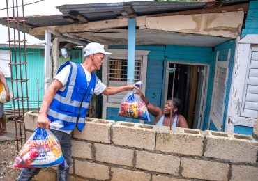 Propeep y alcaldía SDO despliegan respuesta social en sectores afectados por la tormenta Melissa