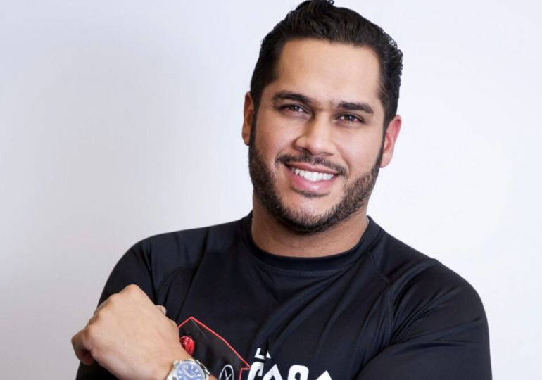 Juan Carlos Pichardo se roba el show en La Casa de Alofoke con sus imitaciones