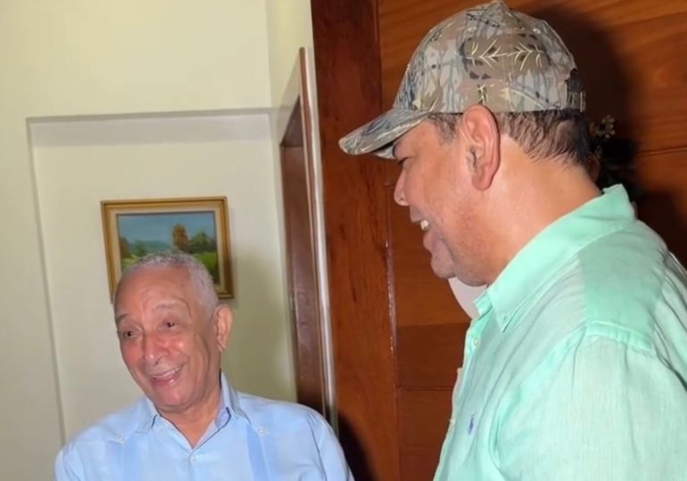 Video: El Mayimbe visita a su maestro Rafael Solano y le expresa su gratitud por marcar su carrera