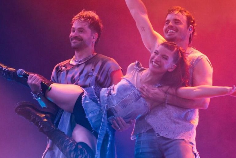 A prueba de agua: El fervor de Erreway venció al aguacero en Santo Domingo