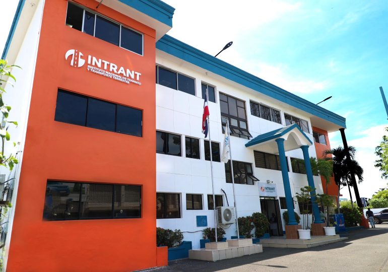 El Estado dominicano asumirá control del software y los datos del sistema de licencias, según INTRANT