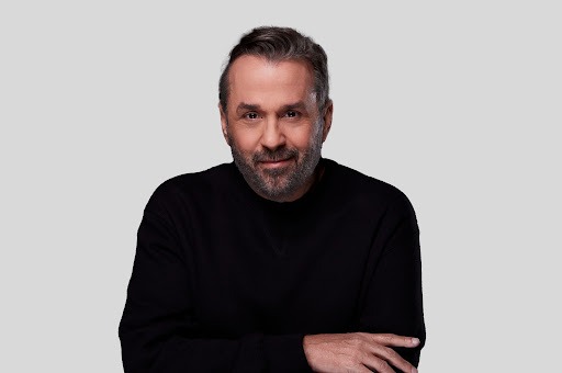 “Habemus Papa”: poder, fe y perdón se enfrentan en la nueva obra de Guillermo Cordero