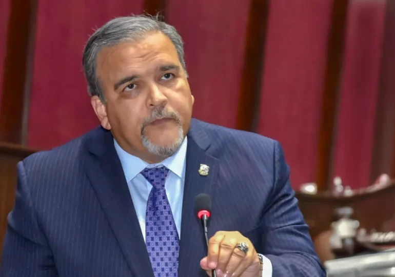 Wessin Chávez defiende la constitucionalidad del proyecto que prohíbe la charía y la construcción de mezquitas en República Dominicana