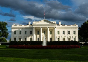 La controvertida renovación de Trump en la Casa Blanca