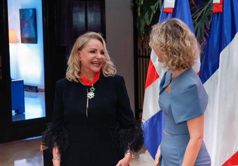 Video | Embajadora dominicana suelta el glamour