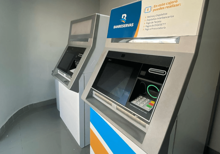 Banreservas habilita canal para reportar fallos en cajeros automáticos a través de su asistente virtual Alma