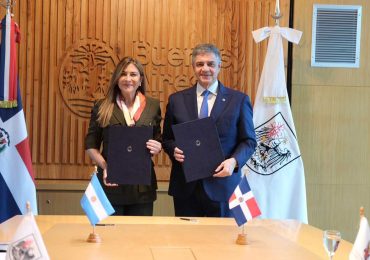 Video | Carolina Mejía y Jorge Macri firman convenio de cooperación entre Santo Domingo y Buenos Aires