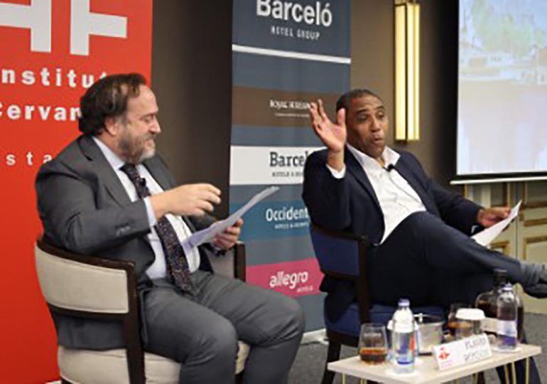 Embajador Flavio Amaury Rondón representa a República Dominciana en el III Encuentro de Escritores Iberoamericanos