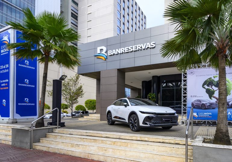 ExpoMóvil Banreservas 2025 capta gran interés de clientes a nivel nacional