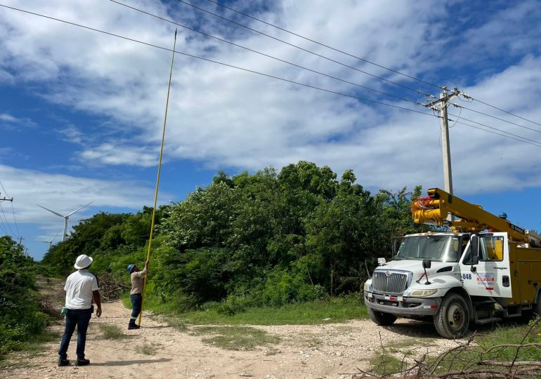 Edesur desmantela más de 70 conexiones ilegales en Pedernales