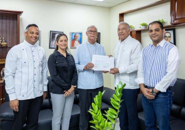 Video | Gobierno entrega RD$27 millones para casa de acogida de sacerdotes en la Diócesis de Mao-Montecristi