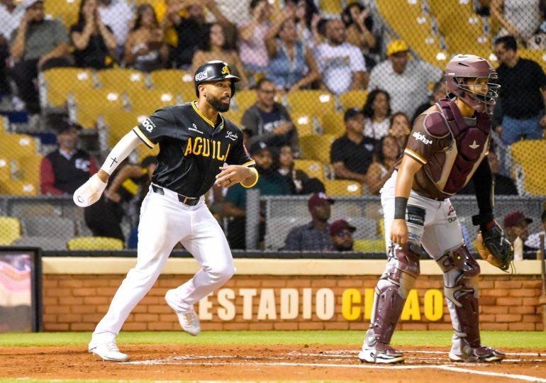 Las Águilas Cibaeñas llegan a 10 victorias en la temporada