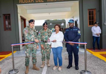 Comandante General del Ejército visita Elías Piña y San Juan de la Maguana; se reúne con autoridades civiles para tratar temas de seguridad y comercio en la frontera