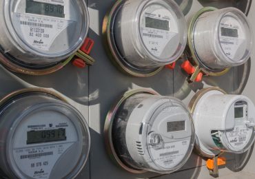 Tribunal impone prisión preventiva a hombre acusado de sustracción de medidores propiedad de Edesur Dominicana