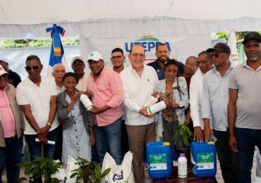 UTEPDA fortalece producción agrícola con entrega de agroinsumos en Hondo Valle y Juan Santiago