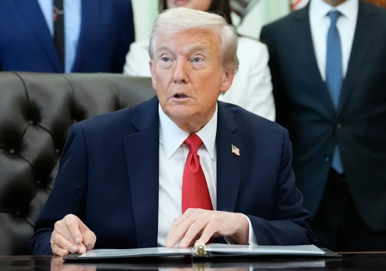 Reunión con Trump en el Despacho Oval termina abruptamente tras una emergencia médica