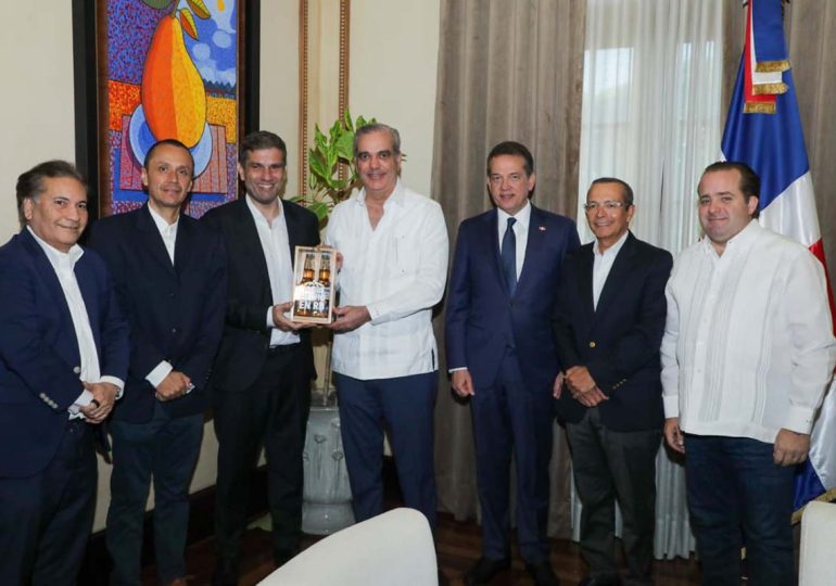 Video | Inversión extranjera se expande en República Dominicana con instalación de planta productora de cerveza Corona