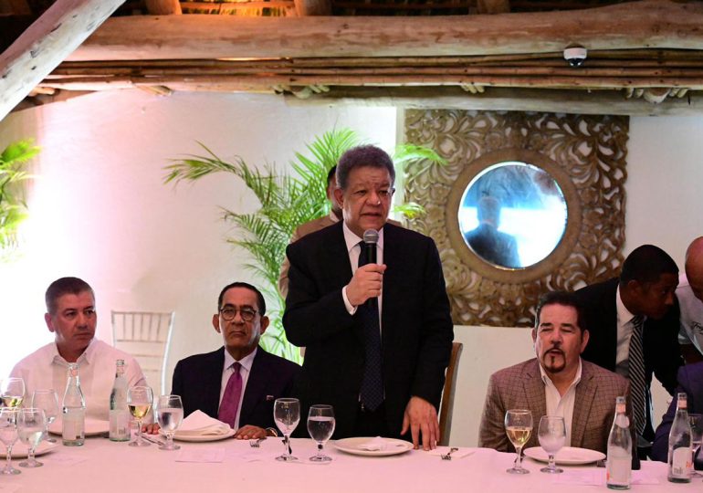 Leonel: “Todos los problemas empiezan a brotar simultáneamente”; la crisis de credibilidad del Gobierno se agrava