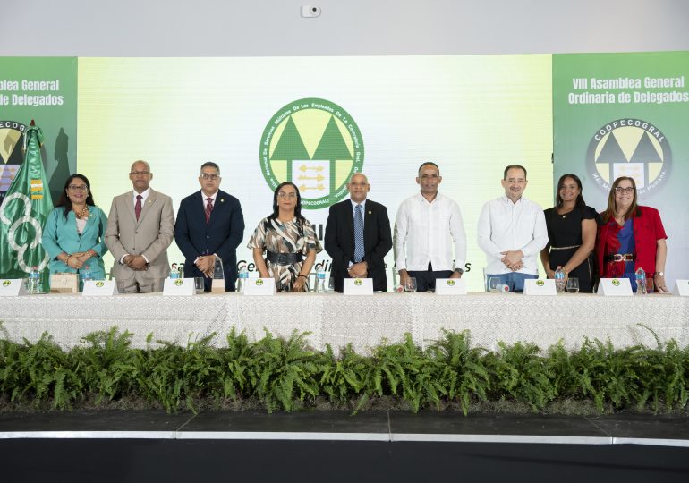 Contralor destaca compromiso humano y financiero de la Coopecogral