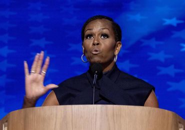 Michelle Obama afirma que EE.UU. "no está listo" para una mujer presidenta