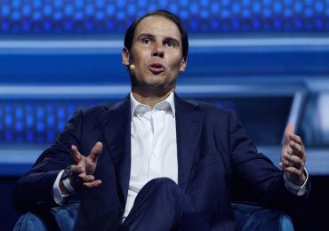 Nadal dice que Federer fue un tenista "más mágico" y Djokovic está "más trabajado"