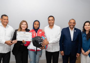 Cervecería Nacional Dominicana impulsa “Delivery Seguro”, un programa pionero en seguridad vial para repartidores dominicanos