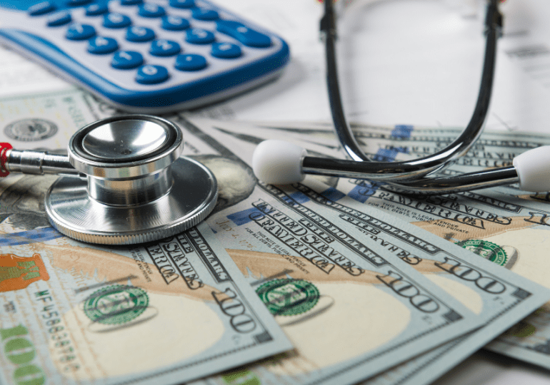 Pánico en EEUU ante aumento vertiginoso de costos de salud