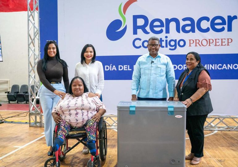 Propeep impulsa emprendedores con apoyo de RD$5.3 millones en equipos y herramientas de trabajo a través programa “Renacer Contigo”