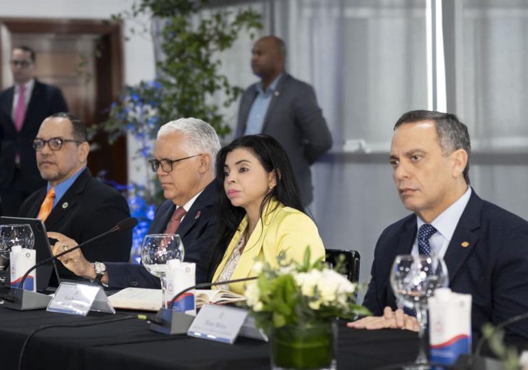 Procuradora general resalta necesidad de fomentar acuerdos penales en la administración de justicia