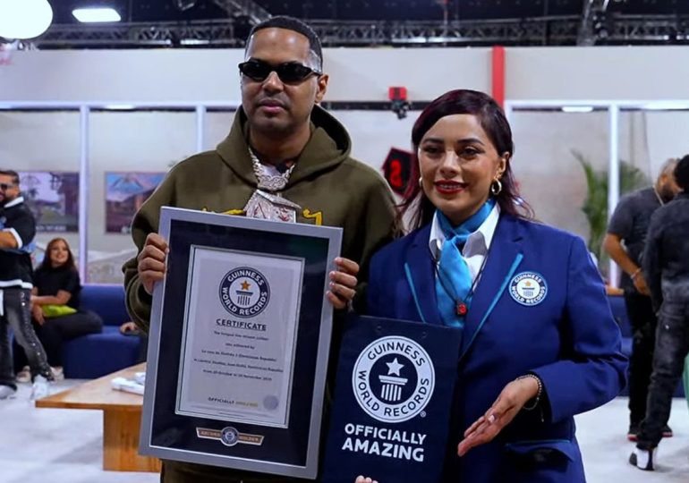 Figuras del entretenimiento y la política felicitan a Santiago Matías por alcanzar un récord mundial con “La Casa de Alofoke 2”