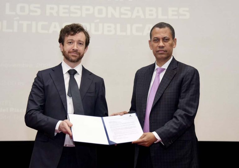 Indotel y Ericsson lanzan programa de becas digitales para integrantes del sector público