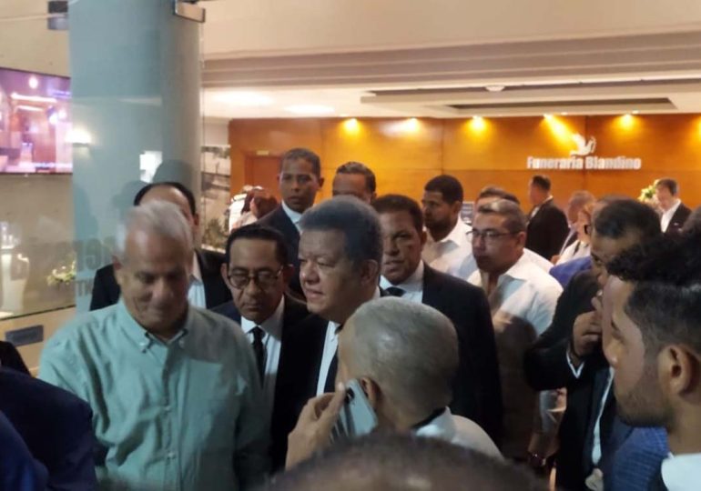 Video | Velan restos de Doña Elsa Reyna, tía del expresidente Leonel Fernández