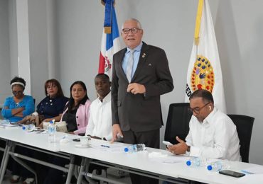 Víctor D’ Aza recibe carta de reconocimiento y solidaridad de Pedro Richardson