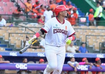 Jonrones de Maldonado, Franchy y Yamaico guían paliza sobre Toros